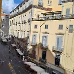 Trinita\' Maggiore Home/ Historic Center