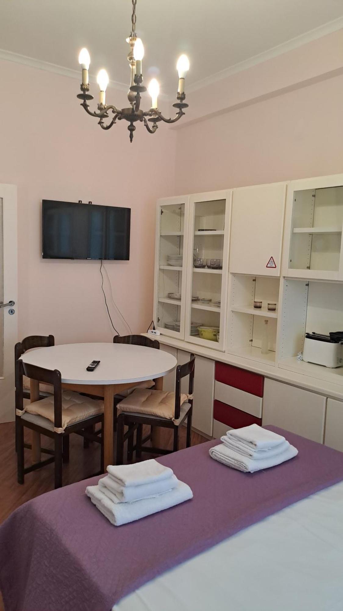Trinita' Maggiore Home/ Historic Center Apartment