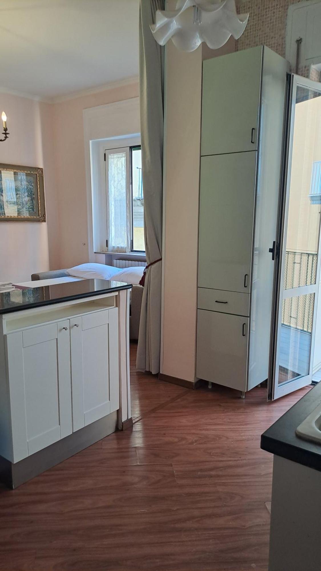 Trinita' Maggiore Home/ Historic Center Apartment Naples