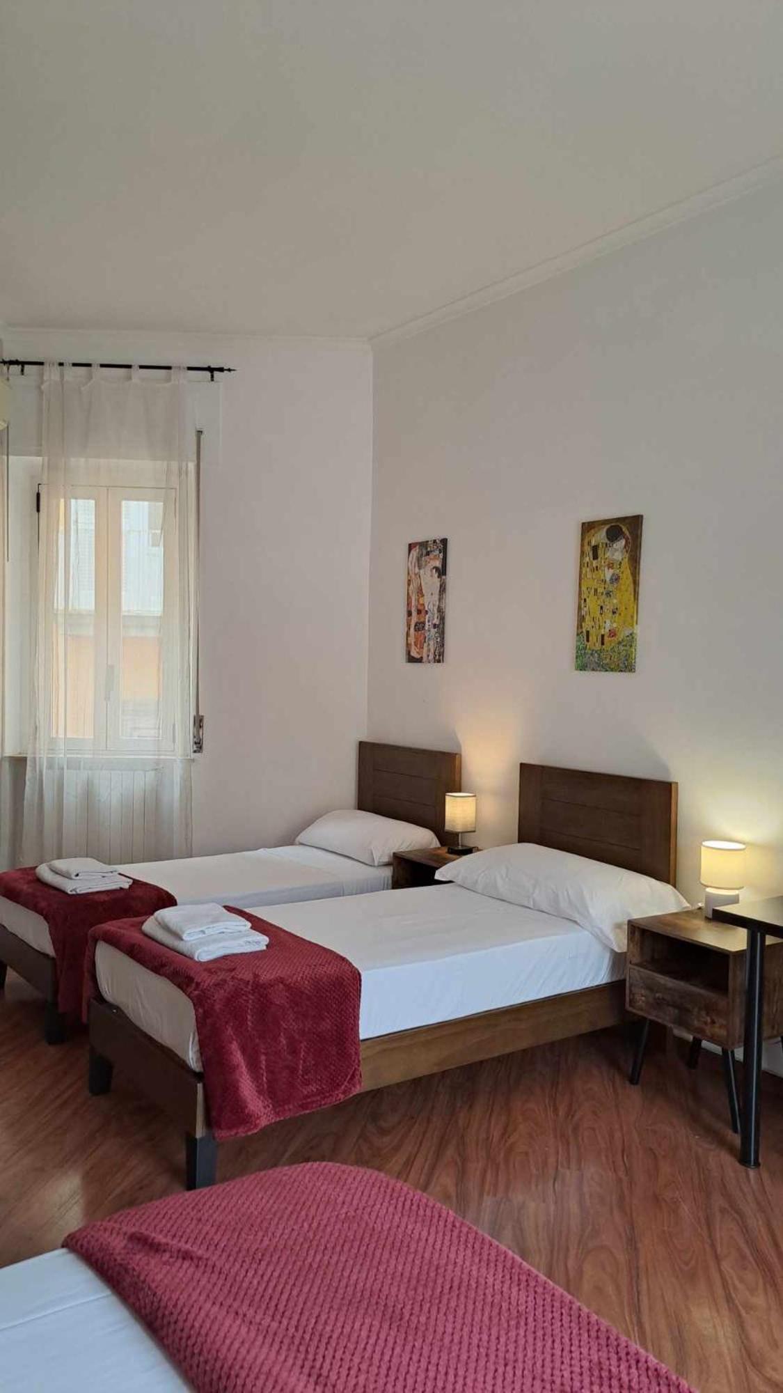 Apartment Trinita' Maggiore Home/ Historic Center *